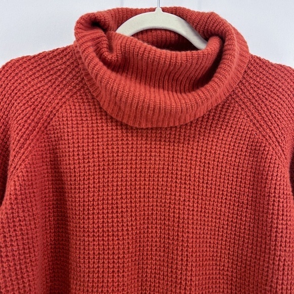 MADEWELL Orange Eastbrook Turtleneck Cross-Back Sweater in Cotton-Merino Yarn - Picture 5 of 10